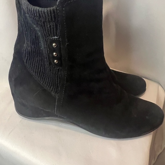 Aquatalia Size 8 Hidden  Wedge Marvin K Versa Ankle Black Suede Sock Boot - Picture 4 of 5